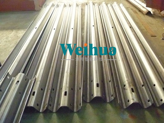 高速公路護欄板生產設備