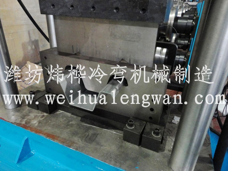 鋼板倉(cāng)自動(dòng)生產(chǎn)流水線(xiàn)